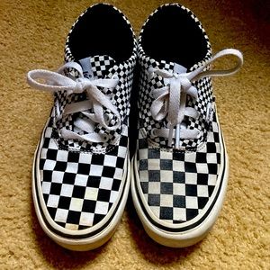 Kids classic checkered Vans